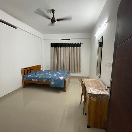Highland Residency Hotel Attappādi Exterior photo